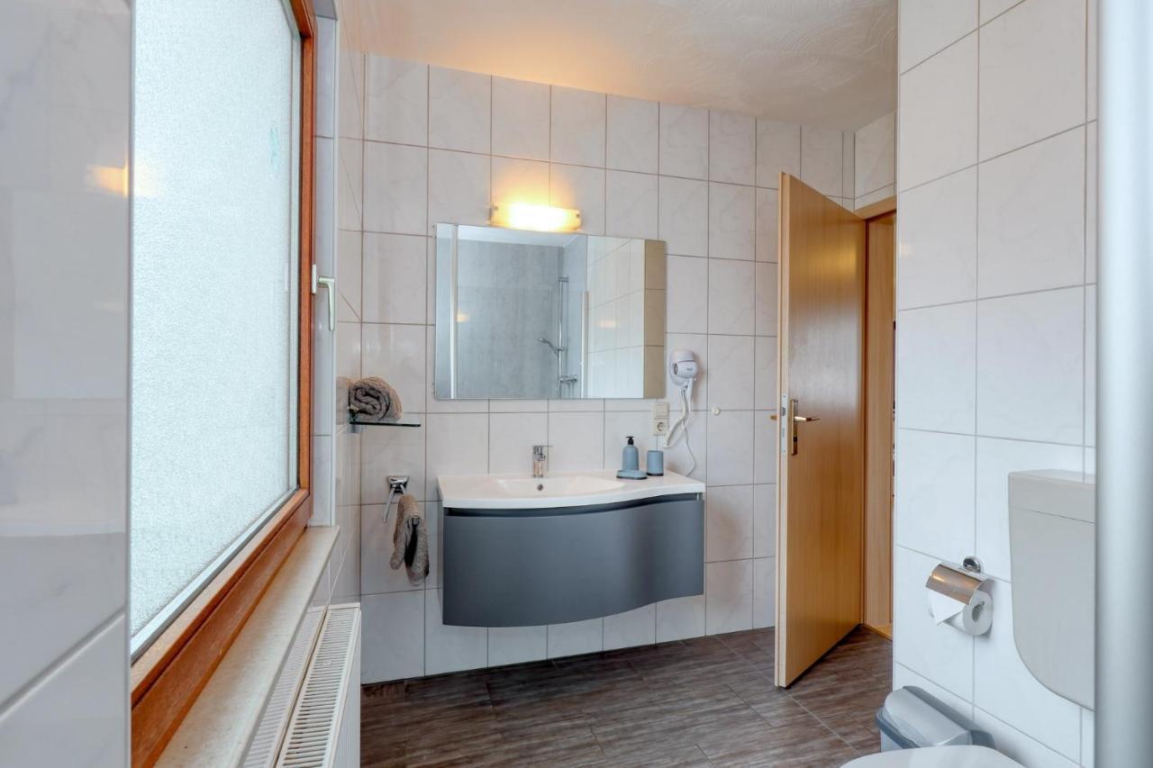 Seepark Kirchheim Ferienhaus Bei Vera Mit Sauna Eksteriør billede