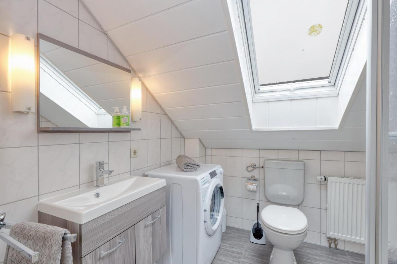 Seepark Kirchheim Ferienhaus Bei Vera Mit Sauna Eksteriør billede